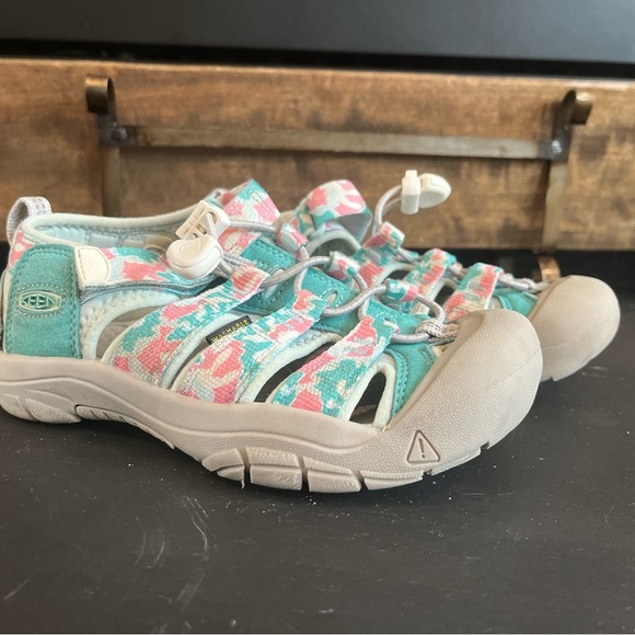 Kids' Multi-Color Outdoor Sandals - Picture 2 of 7